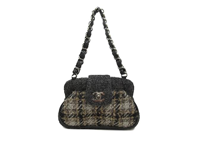 Bolso de hombro con cierre giratorio Chanel CC Tweed negro Cuero  ref.1228326