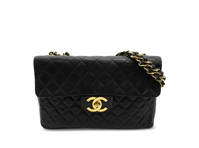 Bolso de hombro maxi con solapa única Chanel Jumbo XL clásico de piel de cordero negro Cuero  ref.1228327