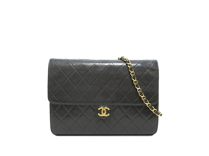 Bolso de hombro de piel de cordero acolchado Chanel CC negro Cuero  ref.1228332