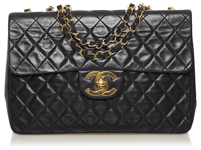 Bolso Chanel Maxi Classic de piel de cordero con solapa única negro Cuero  ref.1228387