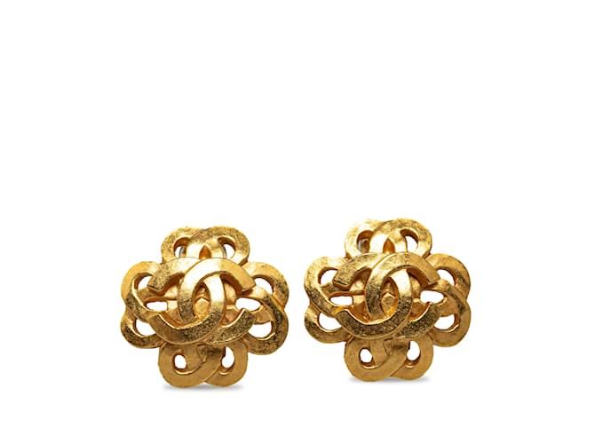 Gold Chanel CC Clip On Earrings Golden Gold-plated  ref.1228498