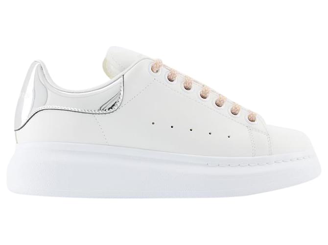 Oversized Sneakers - Alexander Mcqueen - Leather - White/silver Pony-style calfskin  ref.1228615