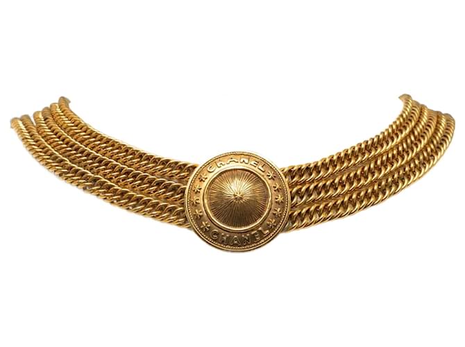 Chanel Colar gargantilha vintage com medalhão de vários fios Dourado Metal  ref.1228705