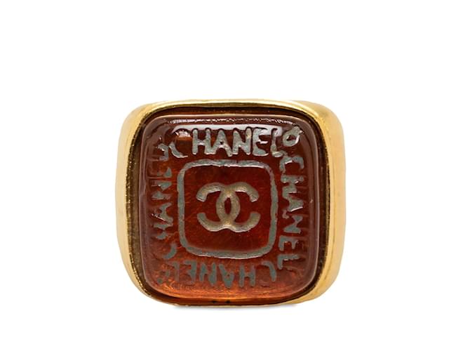 Chanel Anel de sinete com logotipo CC Dourado Metal  ref.1228706