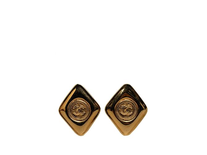 Chanel CC Clip On Brincos Brincos de metal em bom estado Dourado  ref.1228719