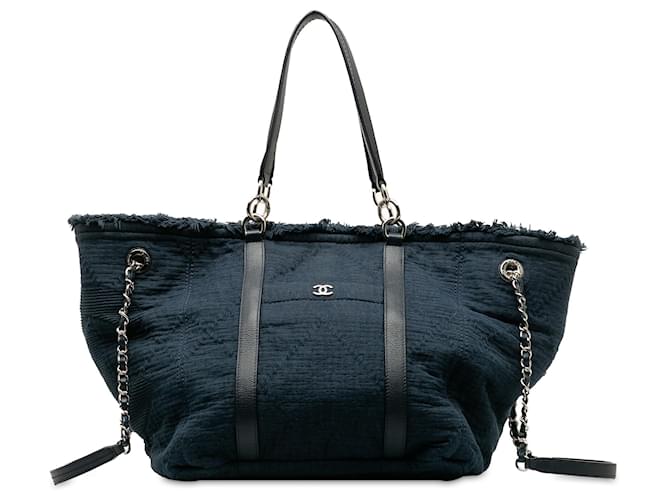 Bolso satchel Deauville con cara forrada CC grande en azul Chanel Azul marino Lienzo Paño  ref.1229449