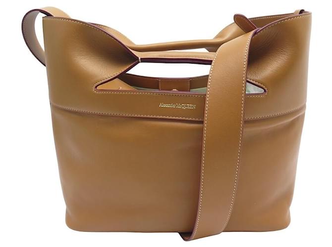 NEW ALEXANDER MCQUEEN THE BOW S BANDOULIERE HANDBAG NEW HAND BAG PURSE Camel Leather  ref.1229503