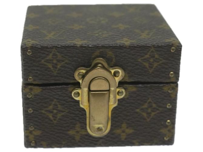 Louis Vuitton Jewelry case Brown Cloth  ref.1229927