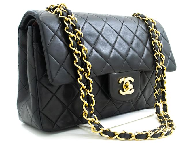 Aba forrada Chanel Classic 9"Bolsa de Ombro em Corrente Pele de Cordeiro Preta Preto Couro  ref.1230188