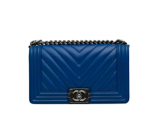 Boy CHANEL Handbags Blue Leather  ref.1230296