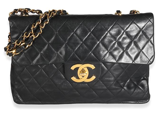 Timeless Chanel Jahrgang 24K Schwarze Maxi-XL-Überschlagtasche aus gestepptem Lammleder  ref.1230811