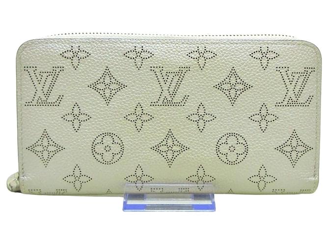 Louis Vuitton Zippy Wallet White Leather  ref.1231463