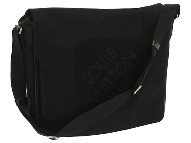 LOUIS VUITTON Damier Geant Messager NM Shoulder Bag Noir M93225 LV Auth bs11611 Black  ref.1231829
