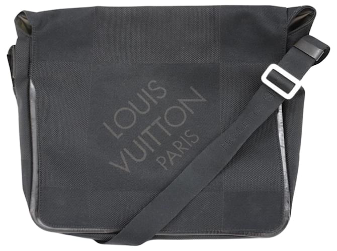 Louis Vuitton Messenger Negro Lienzo  ref.1232155