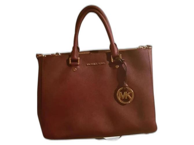 Michael Kors Sutton edición limitada Burdeos