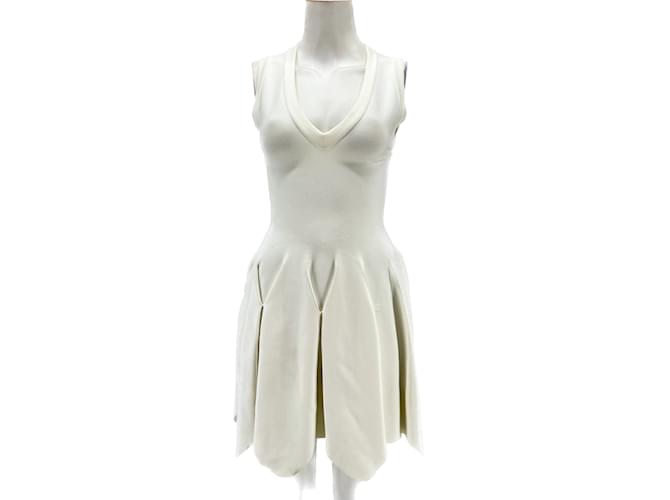 Alaïa ALAIA  Dresses T.fr 36 Viscose White  ref.1232687