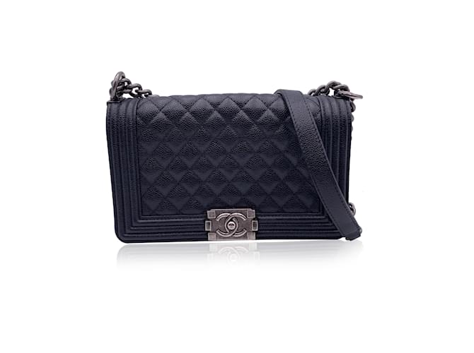 Chanel Shoulder Bag Boy Black Leather  ref.1233159