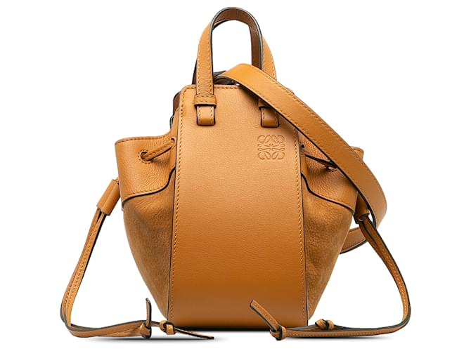 Loewe Mini sac hamac marron Cuir Veau façon poulain  ref.1234203