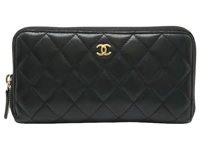 Timeless Chanel Matelassé Black Leather  ref.1234269