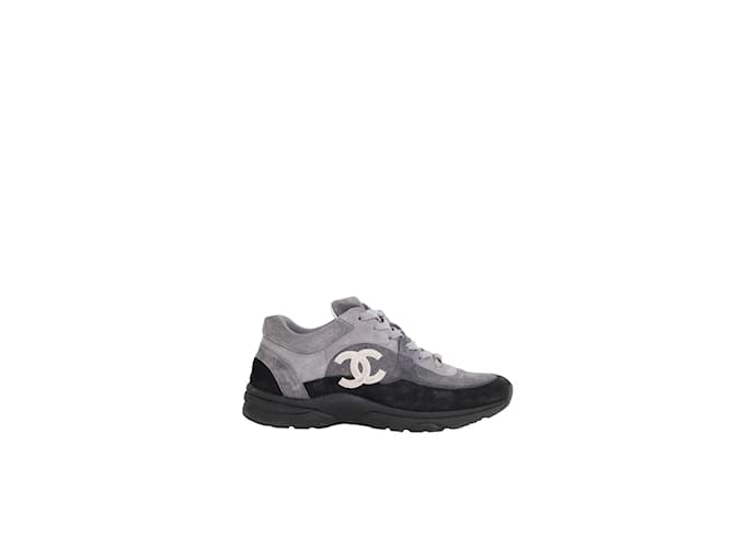 Chanel Leather sneakers Grey  ref.1234821