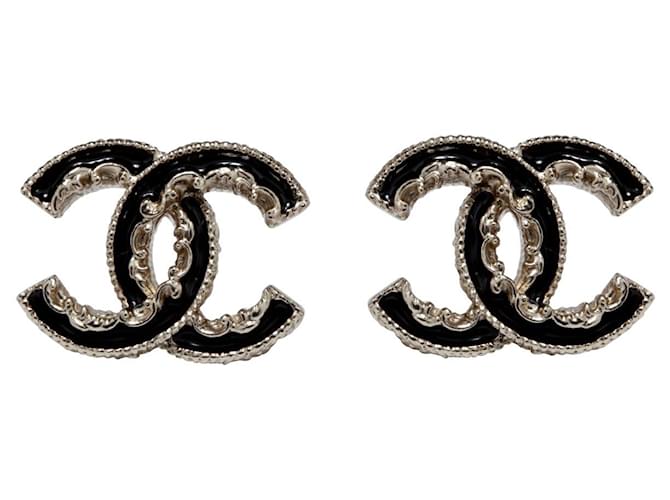 Chanel Black enamel large golden CC studs earrings Métal Doré  ref.1234903