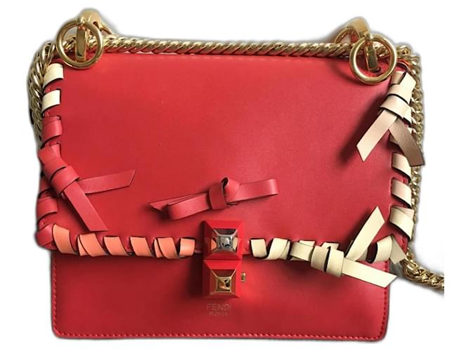Fendi Handbags Red Leather  ref.1235350