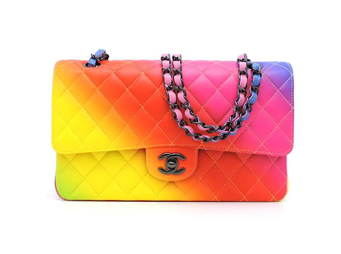 Chanel Bolsa CC acolchoada média com aba arco-íris A01112 Couro  ref.1235969