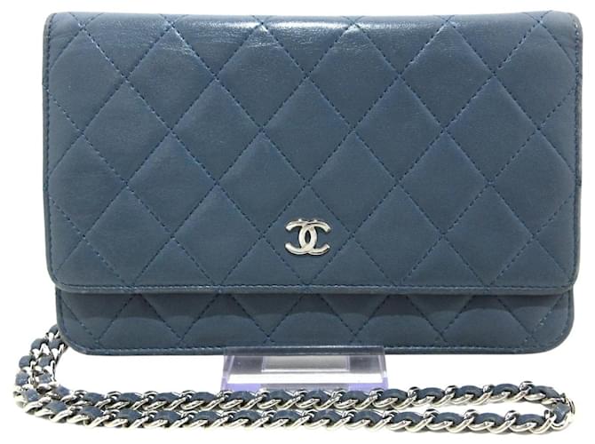 Chanel Wallet an der Kette Grau Leder  ref.1236567
