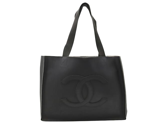 Chanel shopping Black Rubber  ref.1236628