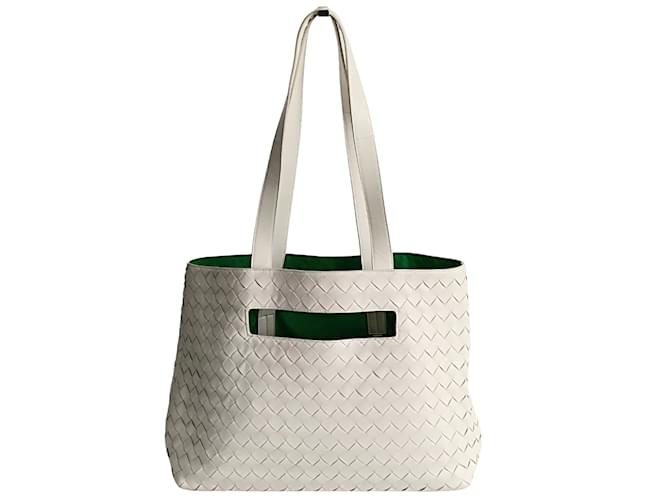 Bottega Veneta Bottega Veneta woven maxi shopper bag in white leather  ref.1236694