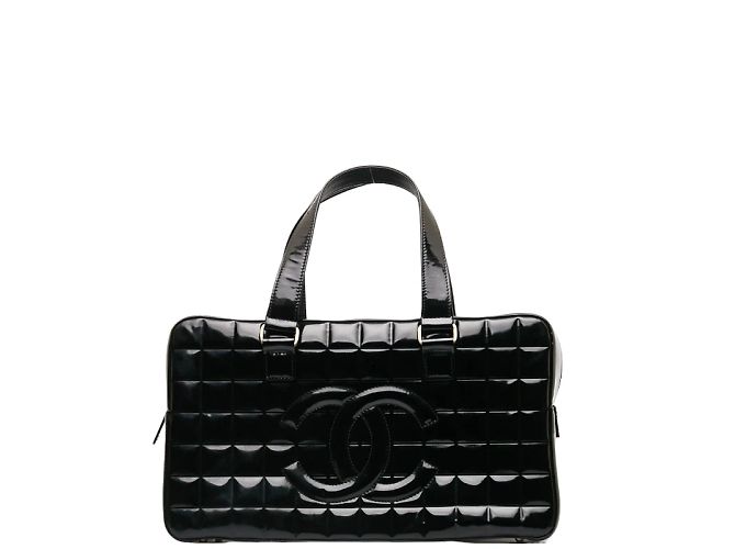 Chanel Sac Boston carré matelassé verni