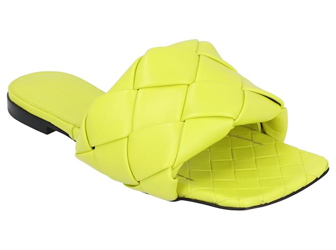 Bottega Veneta Sandale plate Lido Cuir Jaune  ref.1237394