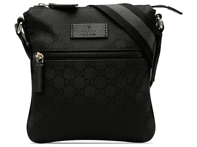 Gucci Umhängetasche aus schwarzem GG-Nylongewebe Tuch  ref.1237593