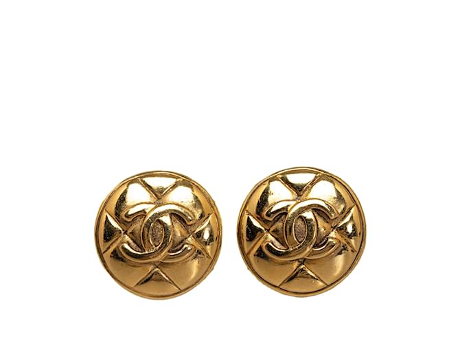 Gold Chanel CC Clip On Earrings Golden Gold-plated  ref.1238385