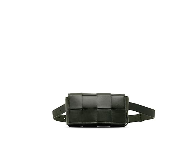 Bolso con cinturón tipo casete Intrecciato de Bottega Veneta en negro Cuero  ref.1238394