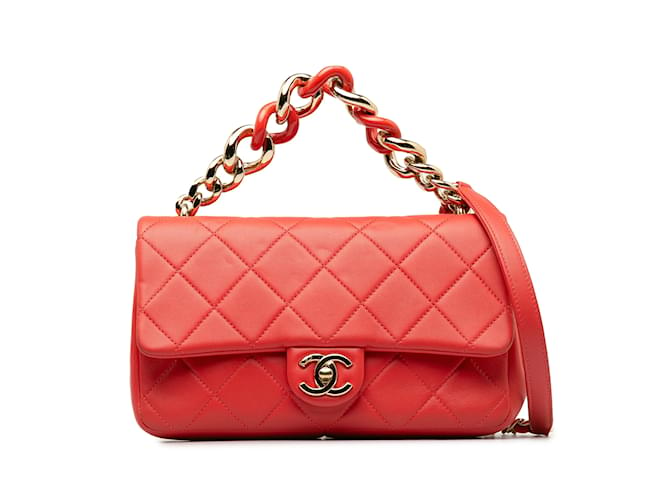 Bolso satchel pequeño con solapa y cadena elegante de piel de cordero Chanel rojo Roja Cuero  ref.1239004