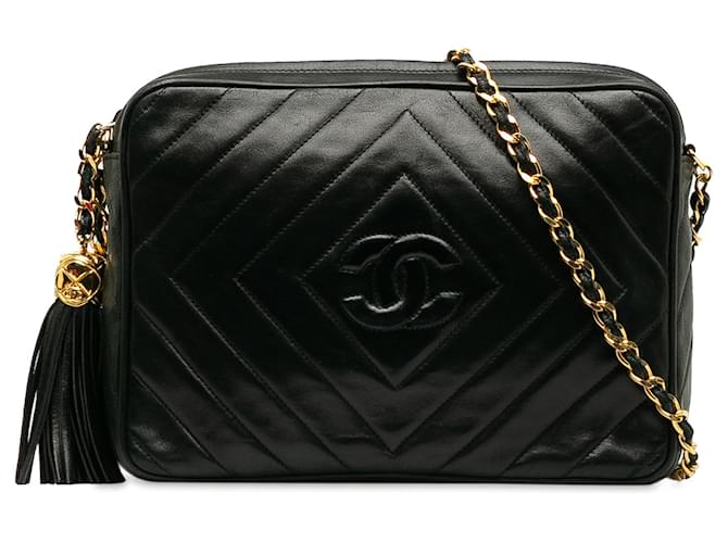 Chanel Black Lambskin Chevron Crossbody Leather  ref.1239175