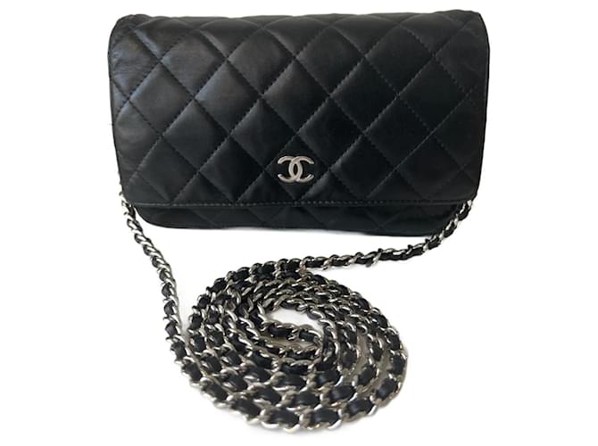 Wallet On Chain Chanel Wallet an der Kette Schwarz Leder  ref.1240501