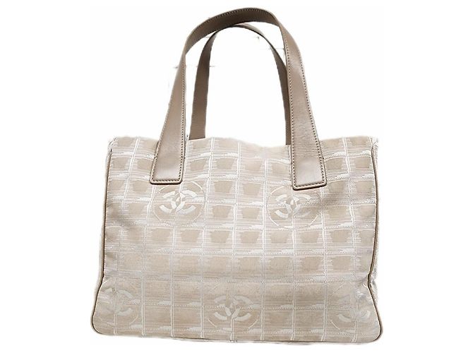 Bolsa de viaje Chanel Beige