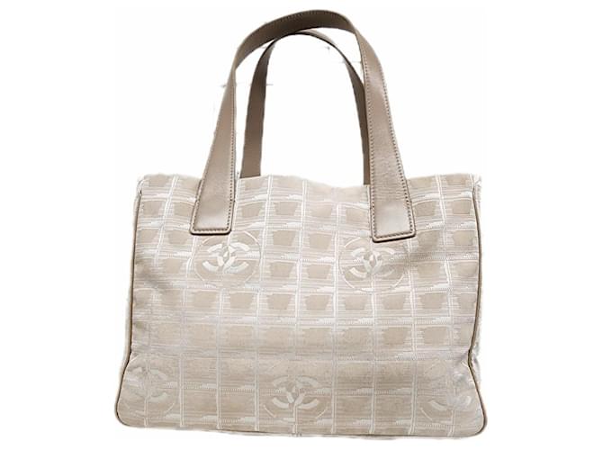 Chanel travel bag Beige Cloth  ref.1240959
