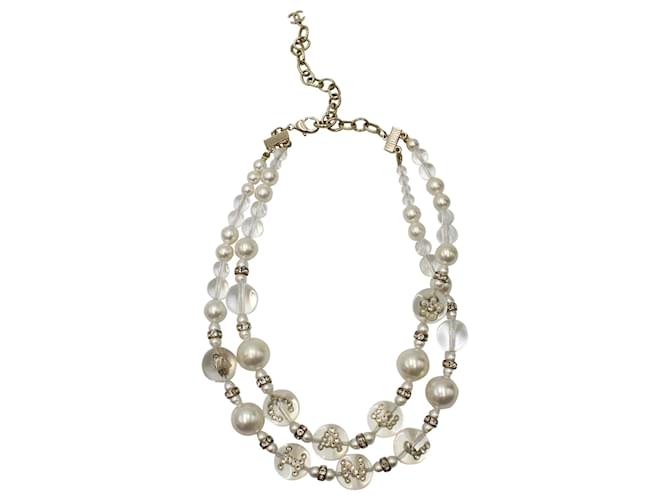 Acrílico Chanel CC 2 Collar de hilo en perla blanca Blanco  ref.1240974