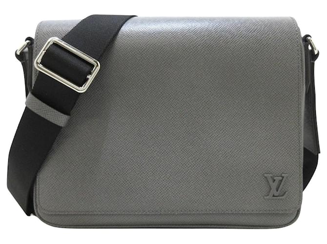 Louis Vuitton District Grey Leather  ref.1241212