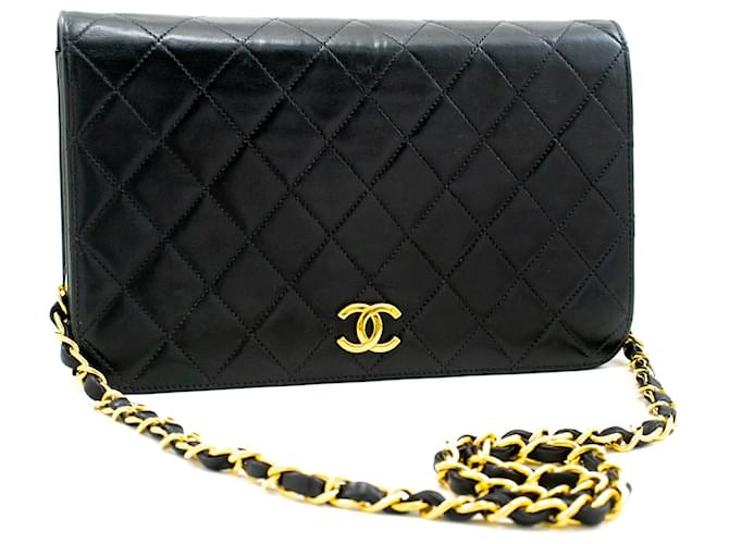 CHANEL Full Flap Chain Shoulder Bag Clutch Black Quilted Lambskin Leather  ref.1241316