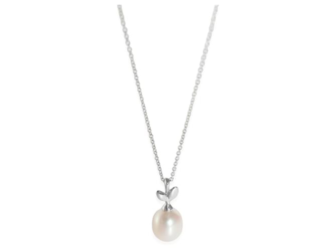 TIFFANY & CO. Paloma Picasso Olive Leaf Pearl Pendant in  Sterling Silver  ref.1241563