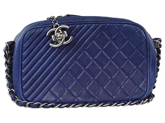 Camera Chanel Marinho 2014 bolsa de câmera com hardware prateado Azul marinho Couro  ref.1242502