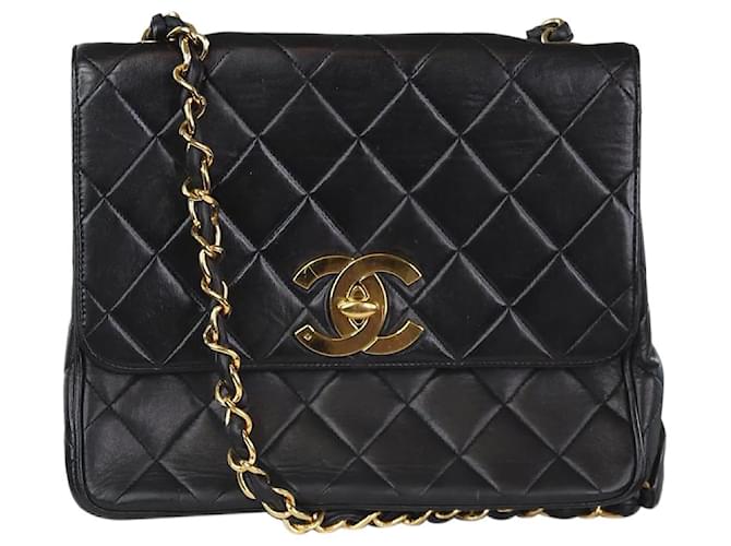 Chanel black 1994 sac porté épaule Classic à rabat simple en cuir d'agneau Noir  ref.1242504