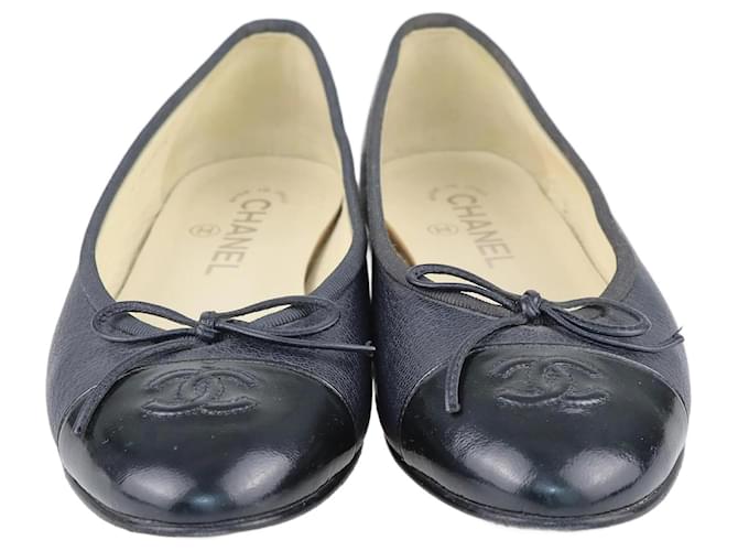 Chanel Black Bow Cc Cap Toe Ballet Flats Leather  ref.1243228