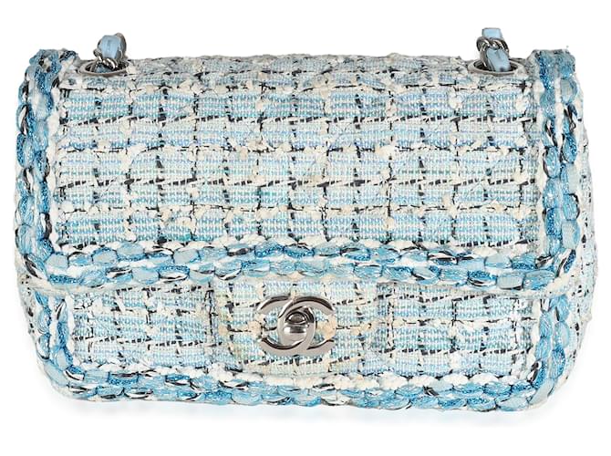 Timeless Borsa con patta rettangolare mini Chanel in tweed bianco blu metallizzato  ref.1243373