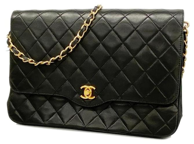 Timeless Chanel Matelassé Black Leather  ref.1243693