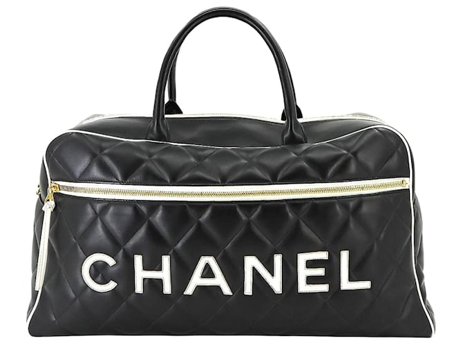 Classique Chanel Matelassé Cuir Noir  ref.1243892
